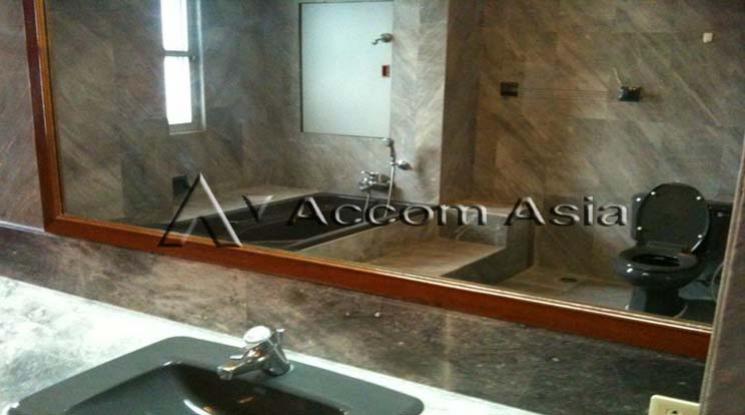 7  3 br Apartment For Rent in Sukhumvit ,Bangkok BTS Asok - MRT Sukhumvit at Newly renovated modern style living place 10170